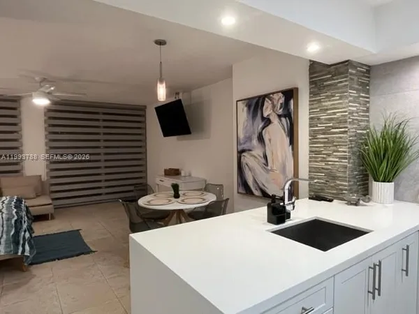 $2,500 | 2501 South Ocean Drive, Unit L16, Hollywood, FL 33019
