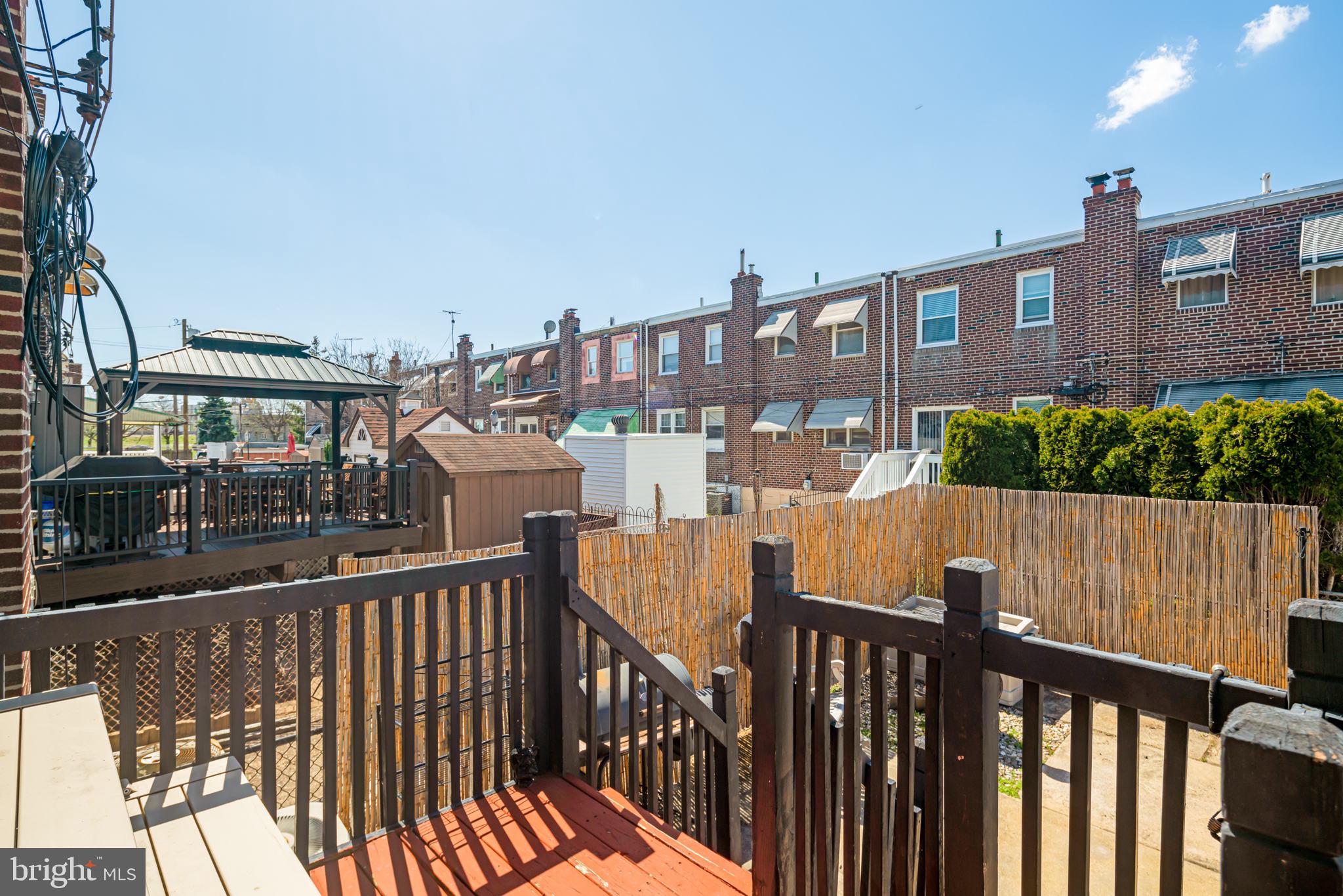 2822 South 9th Street Philadelphia, PA 19148 - Photo 23 of 23 Deck looking at patio