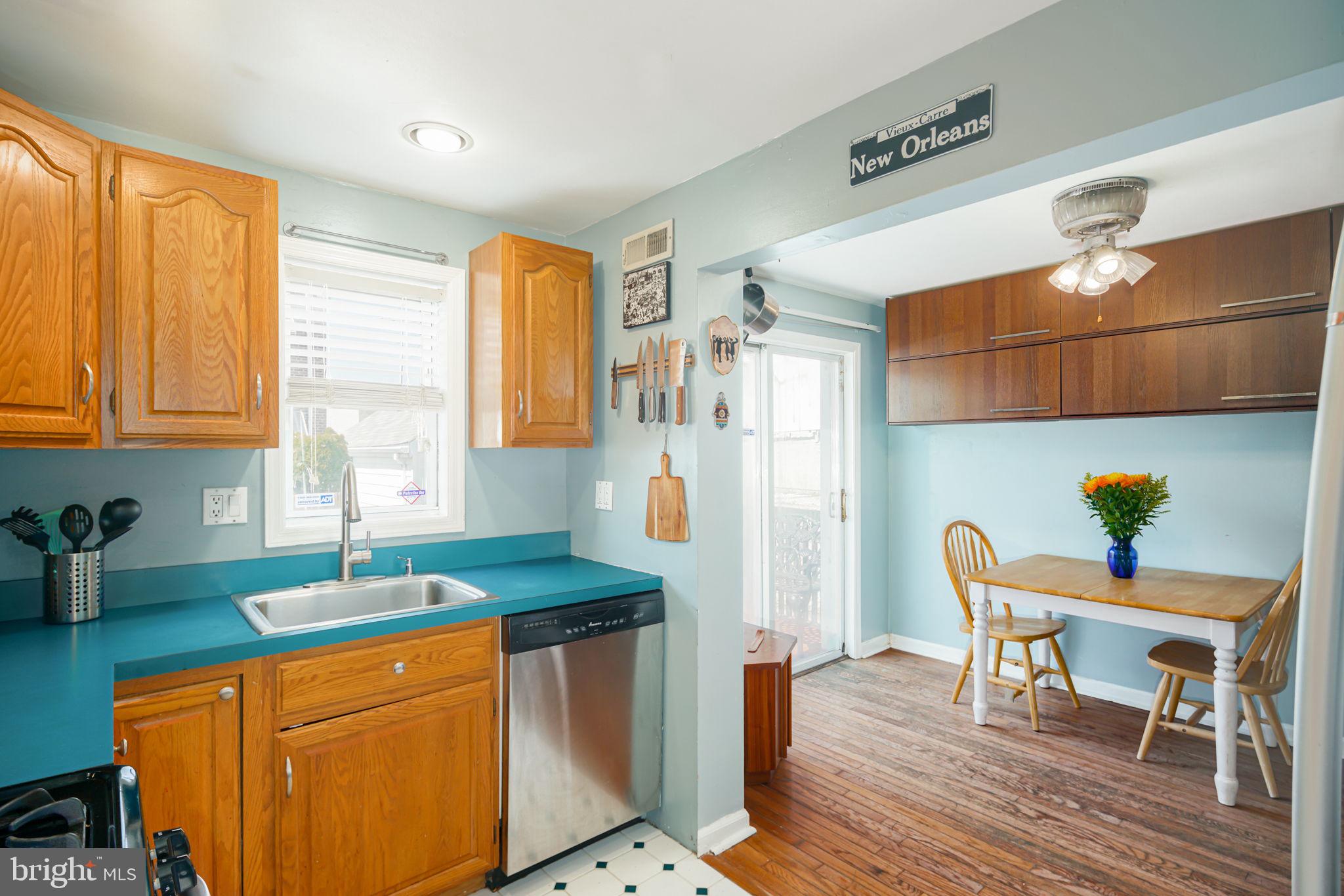 2822 South 9th Street Philadelphia, PA 19148 - Photo 6 of 23 Kitchen