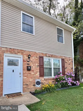 $298,000 | 2 William Penn Square, New Castle, DE 19720