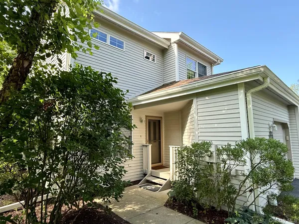 $3,250 | 68 Rosemary Way, Rhinebeck, NY 12572