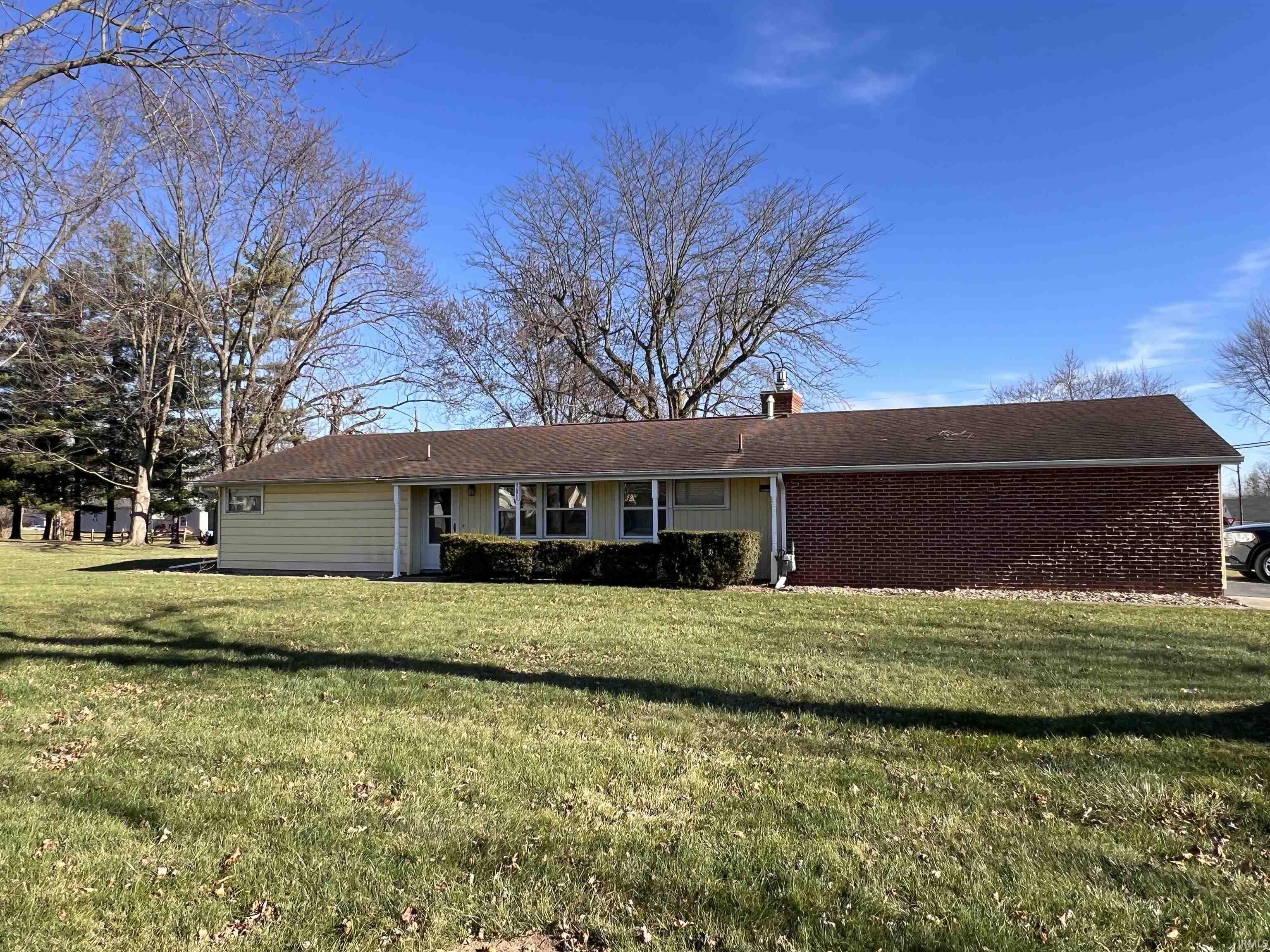301 Elm Street Butler, IN 46721 - Photo 1 of 36