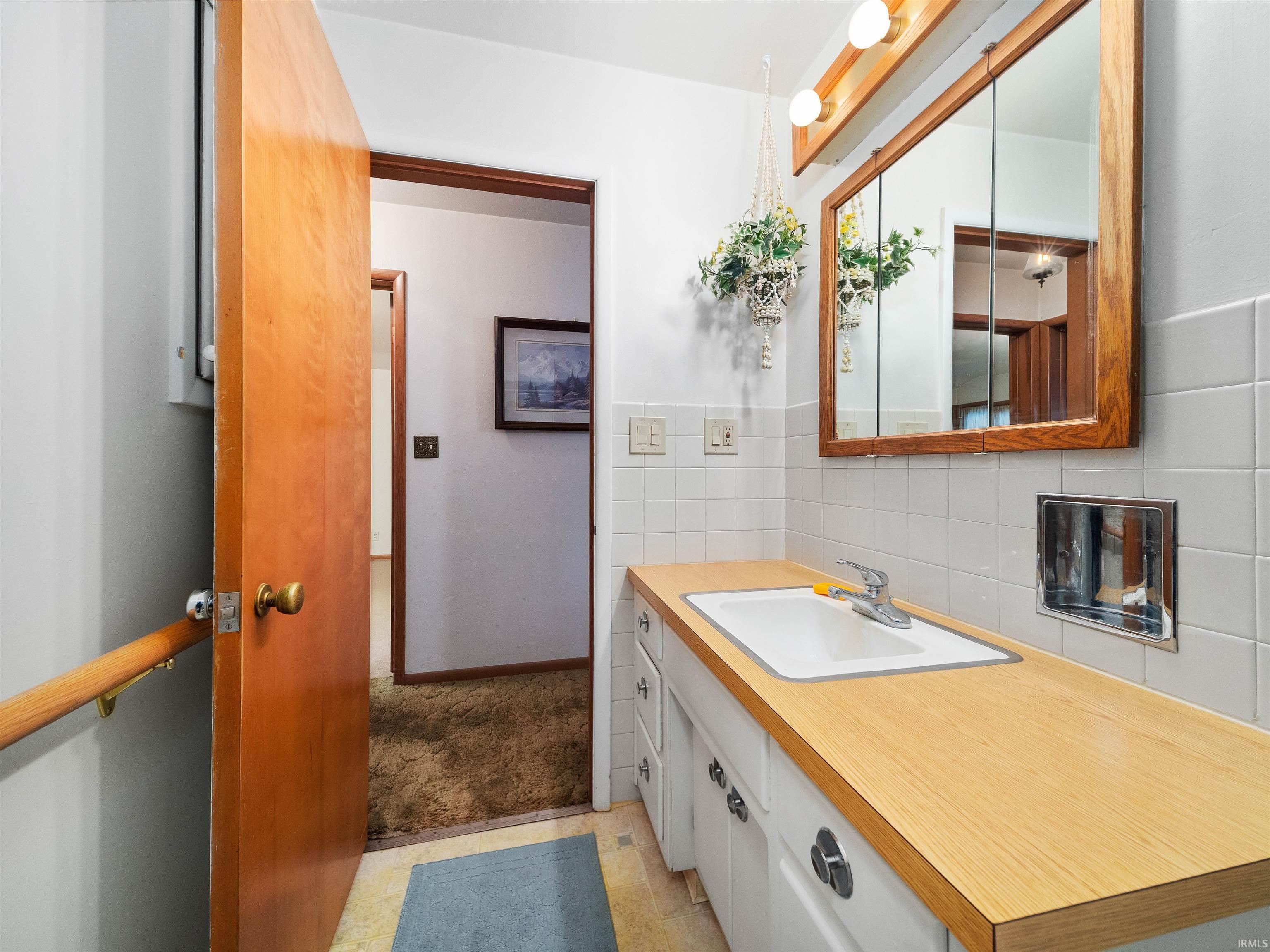 301 Elm Street Butler, IN 46721 - Photo 17 of 36