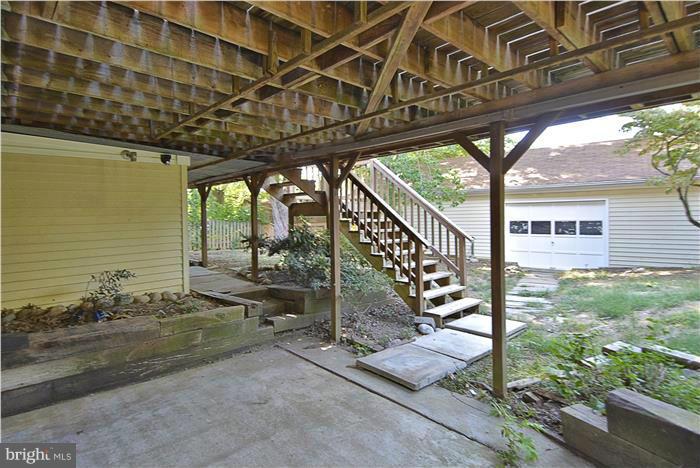 104 Longdraft Road Gaithersburg, MD 20878 - Photo 8 of 30 Patio under deck