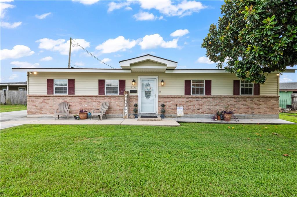 2130 North Butterfly Circle Terrytown, LA 70056 - Photo 1 of 20