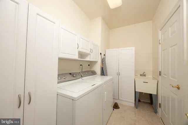 $885,000 | 138 Silvertail Lane, New Hope, PA 18938