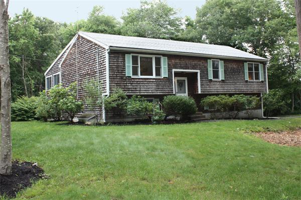 39 Maplewood Road Pembroke, MA 02359 - Photo 1 of 10 Gallery Image 1