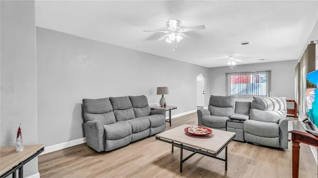 $2,300 | 11912 McMullen Loop, Riverview, FL 33569