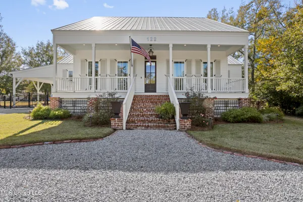 $1,299,000 | 122 Felicity Street, Bay St. Louis, MS 39520