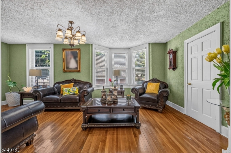 30 Elm Street Ridgefield Park, NJ 07660 - Photo 6 of 37 Gallery Image 6