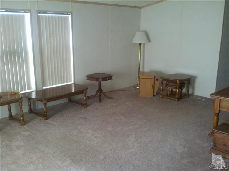 195 Tierra Rejada Road, Unit 27 Simi Valley, CA 93065 - Photo 3 of 10 Additional Photo