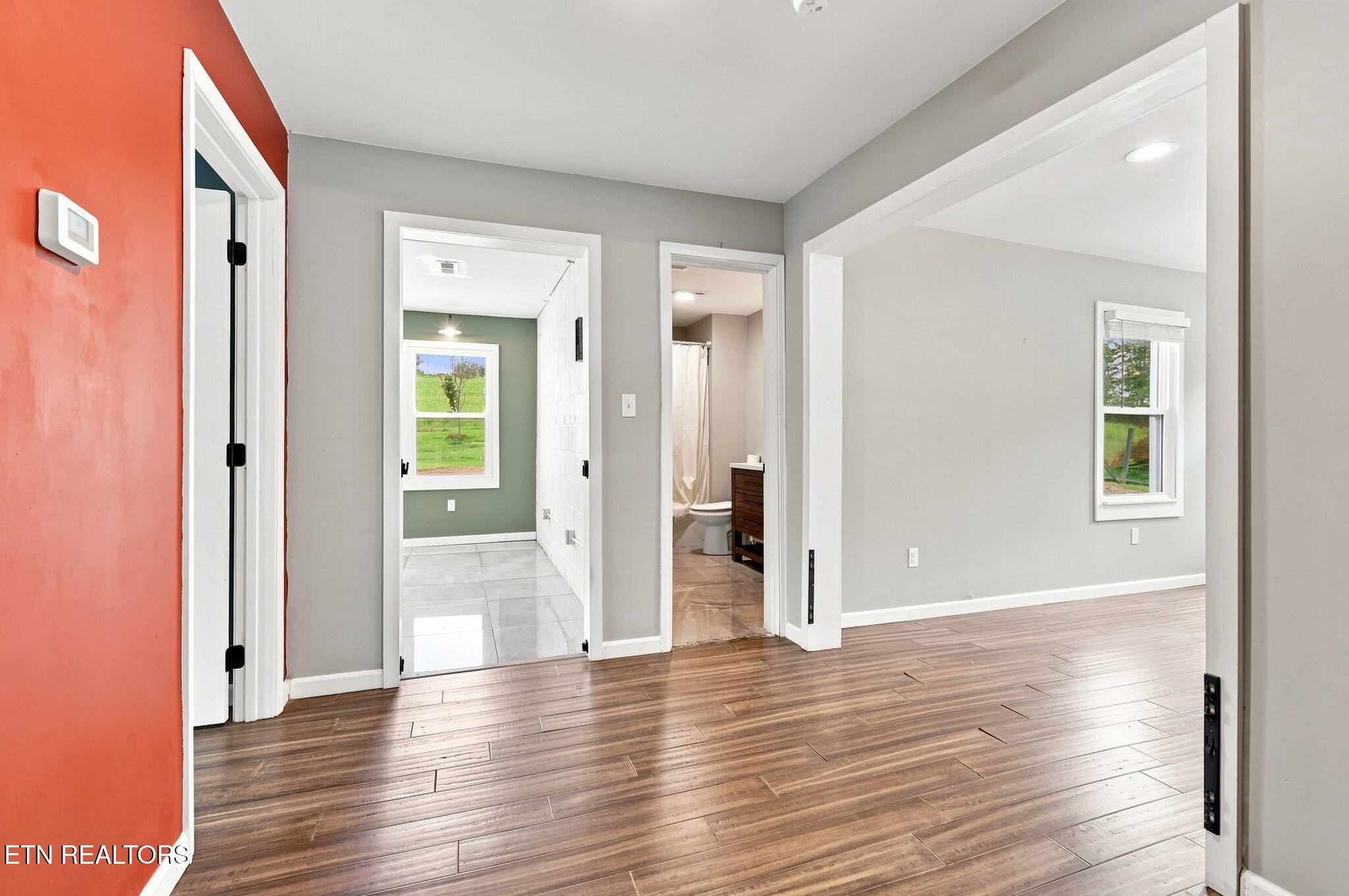 708 New Midway Road Kingston, TN 37763 - Photo 13 of 47 Dining/foyer