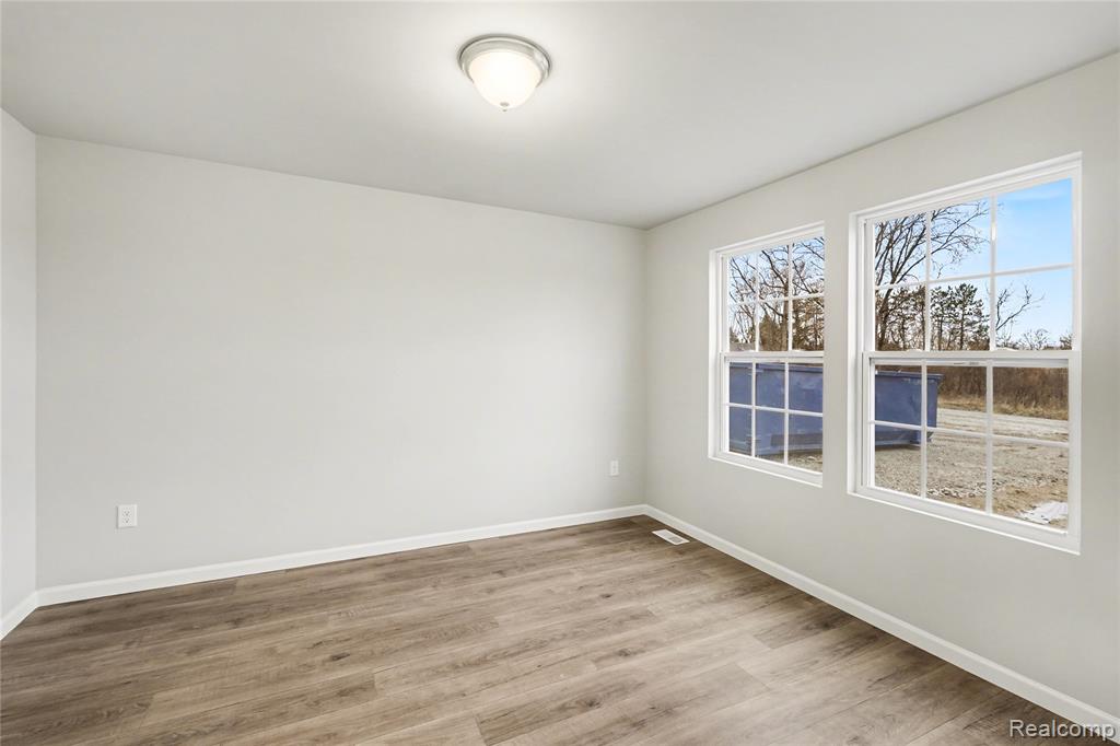 12521 Sharp Road Linden, MI 48451 - Photo 4 of 25