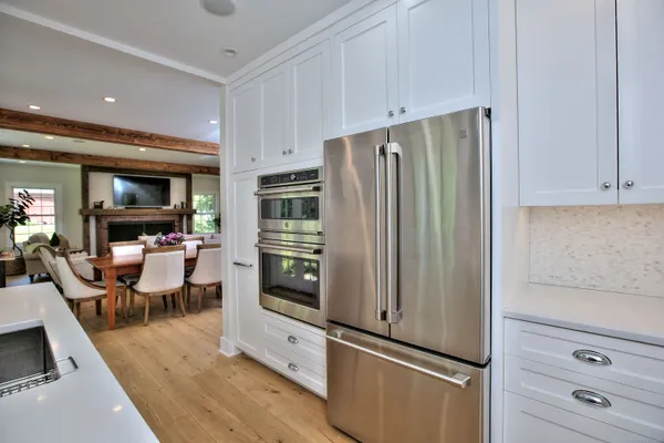 $10,000 | 55 Kings Highway North, Westport, CT 06880