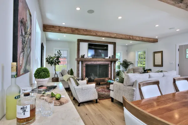 $10,000 | 55 Kings Highway North, Westport, CT 06880