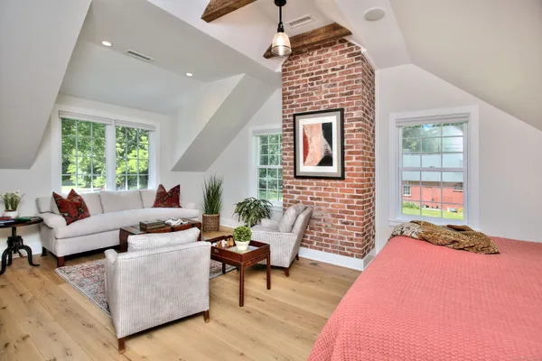 $10,000 | 55 Kings Highway North, Westport, CT 06880