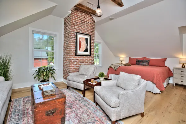 $10,000 | 55 Kings Highway North, Westport, CT 06880