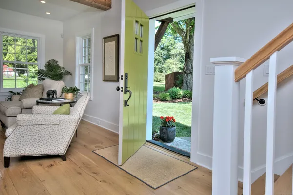 $10,000 | 55 Kings Highway North, Westport, CT 06880