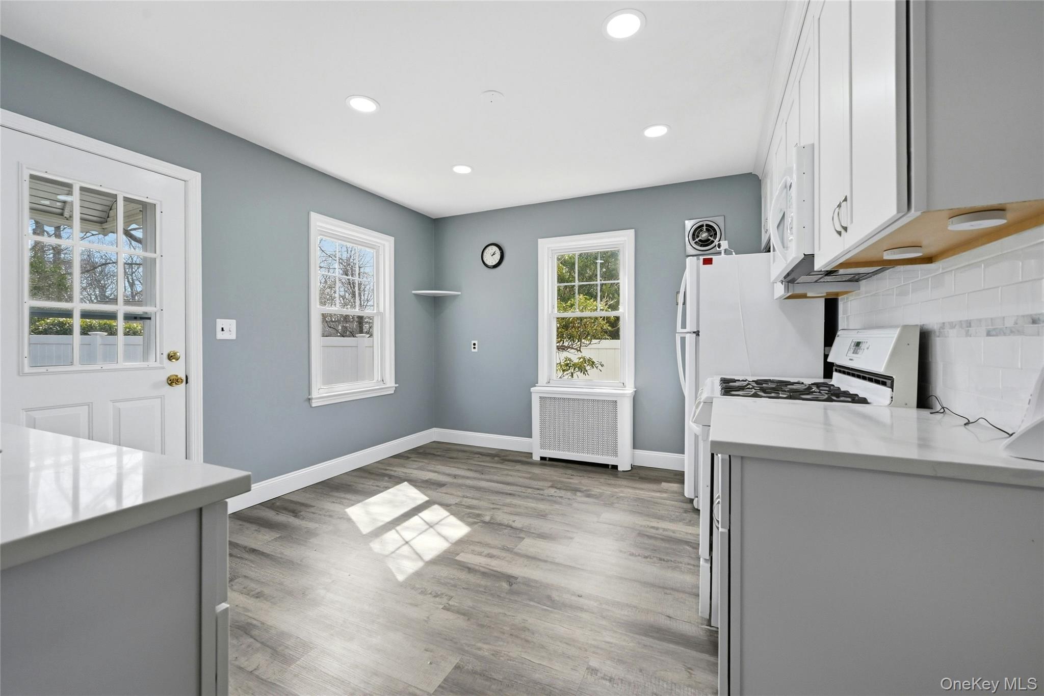107 Fillmore Street Centerport, NY 11721 - Photo 7 of 29