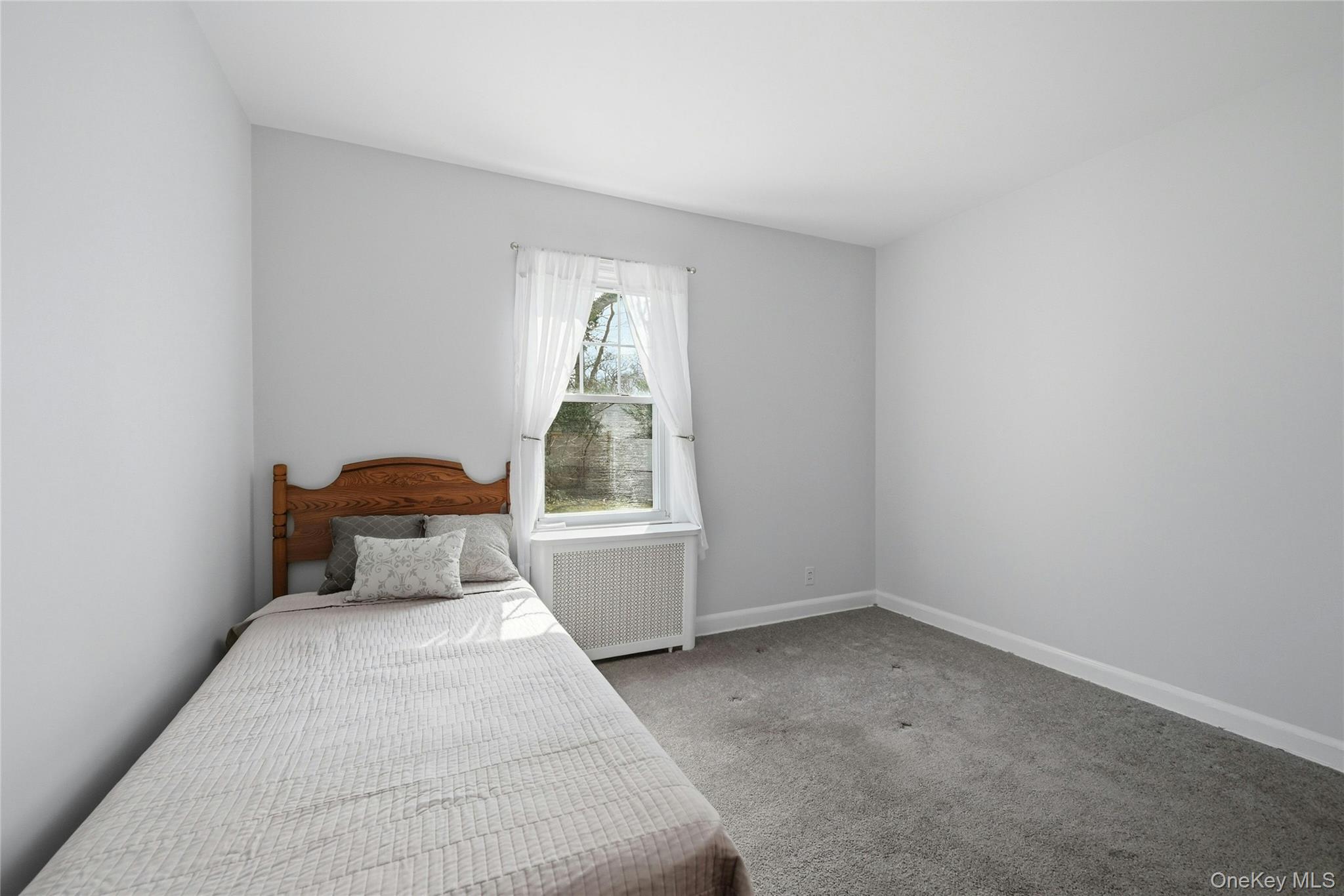 107 Fillmore Street Centerport, NY 11721 - Photo 10 of 29