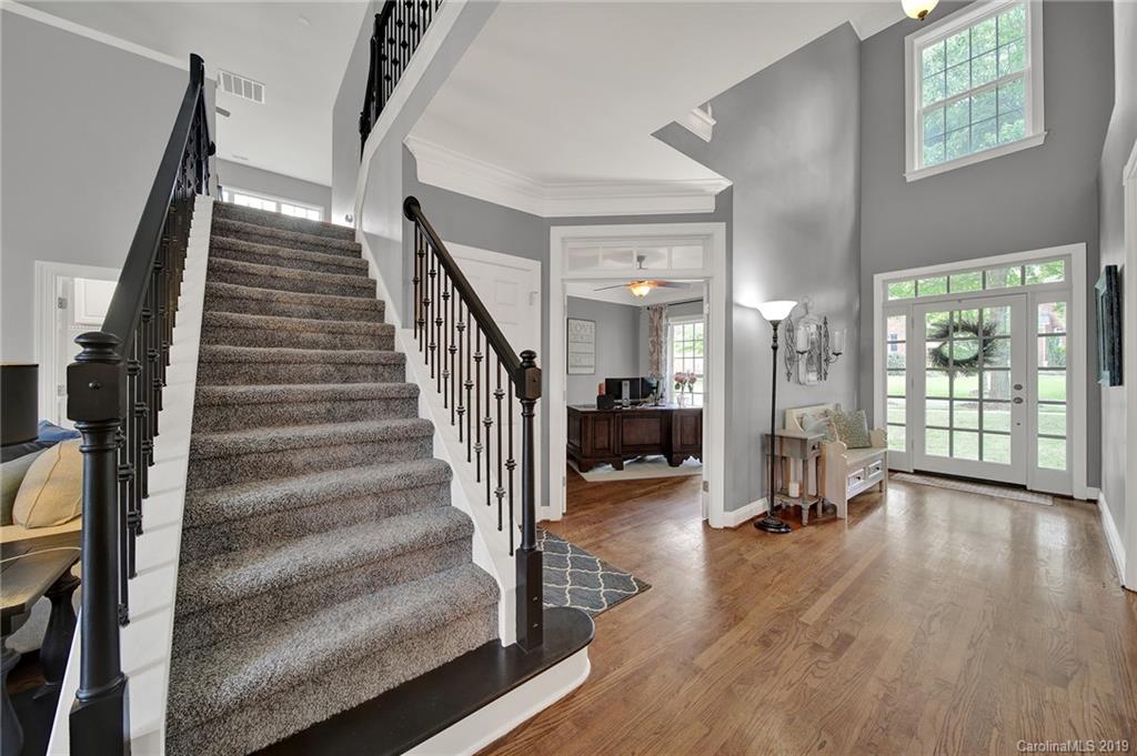 313 Golfview Crest Tega Cay, SC 29708 - Photo 4 of 32