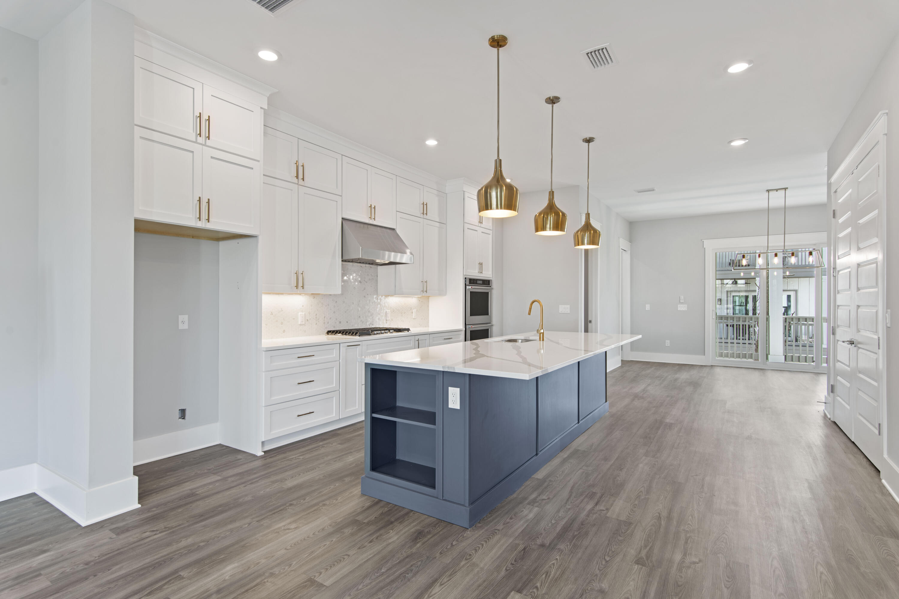 27 West Queen Palm Dr Inlet Beach Inlet Beach, FL 32461 - Photo 30 of 92 Kitchen with Large Island