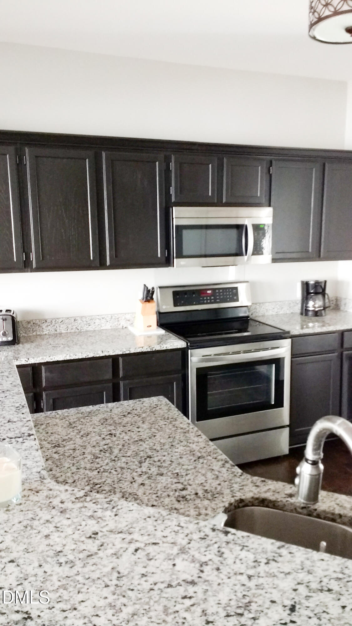 3109 Benton Circle Raleigh, NC 27615 - Photo 6 of 29 Kitchen