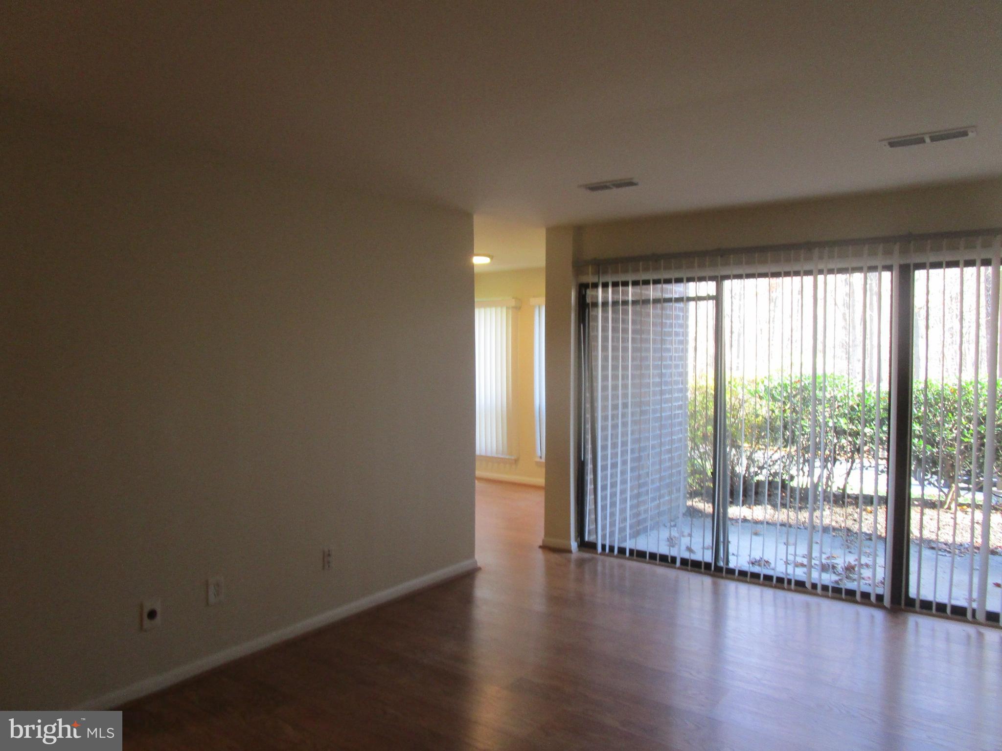 11220 Chestnut Grove Square, Unit 12 Reston, VA 20190 - Photo 3 of 6