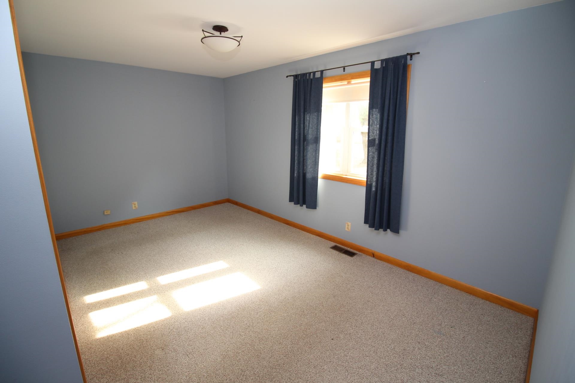 63 Meadow Road Milton, VT 05468 - Photo 8 of 25 Gallery Image 8