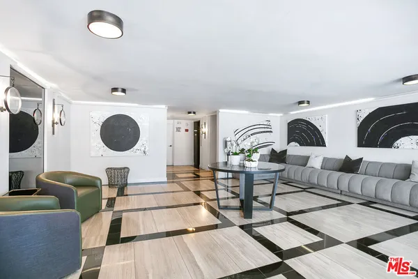 $3,095 | 12320 Montana Avenue, Unit 108, Los Angeles, CA 90049
