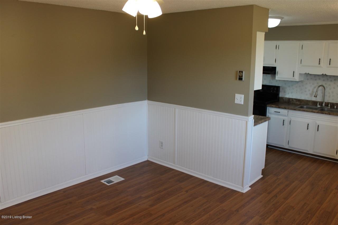 3484 Shepherdsville Road Elizabethtown, KY 42701 - Photo 16 of 36 full-10046607-25