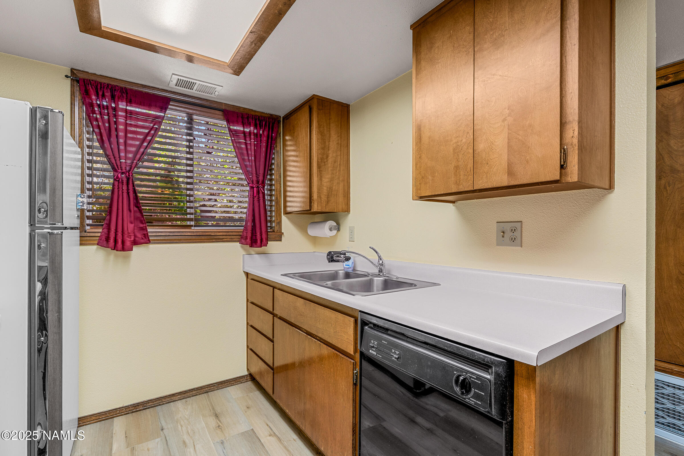 2531 Heidi Loop Flagstaff, AZ 86004 - Photo 7 of 23 2531 E Heidi Loop-9