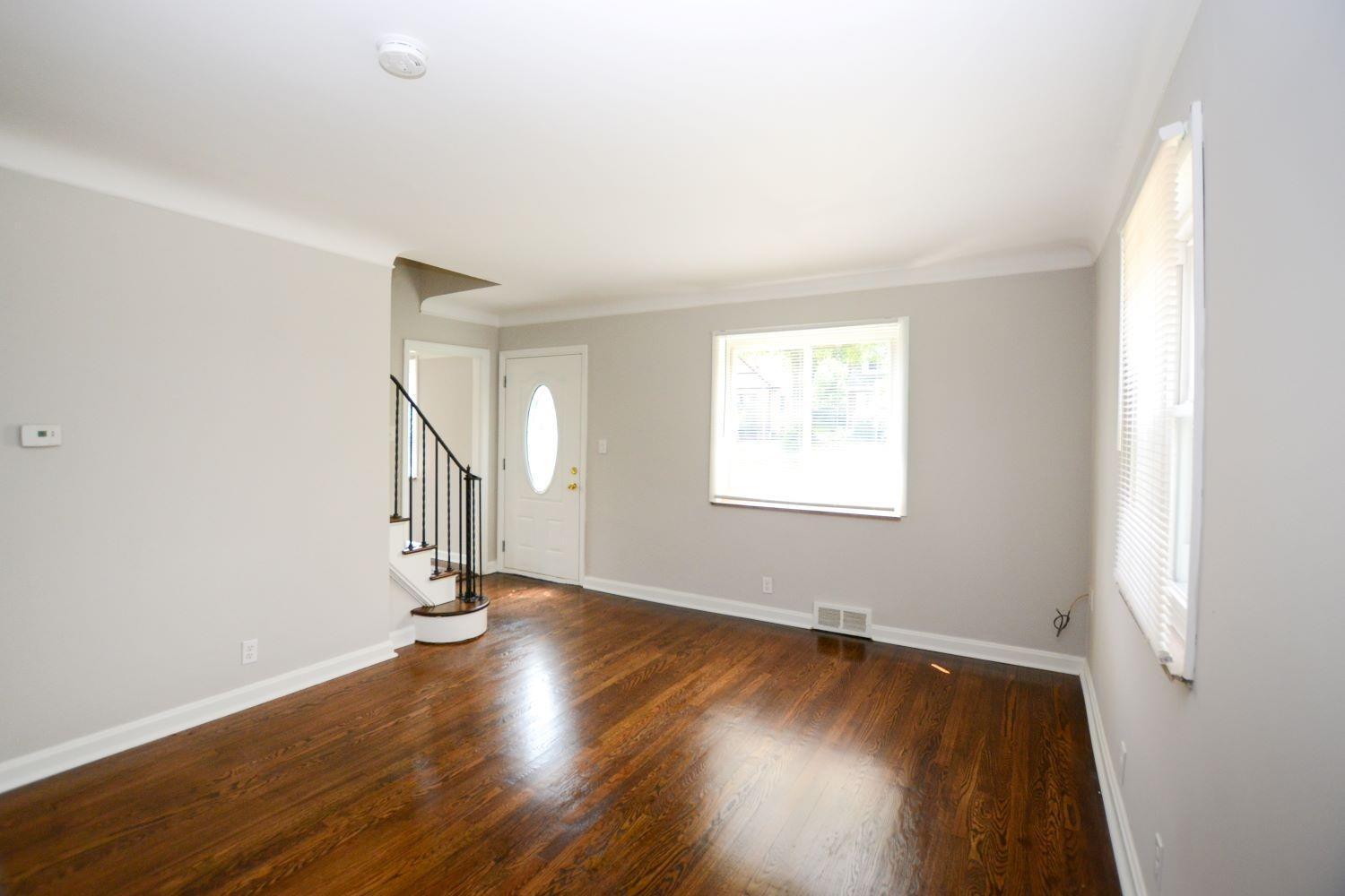 5556 Samver Road Cincinnati, OH 45239 - Photo 4 of 24