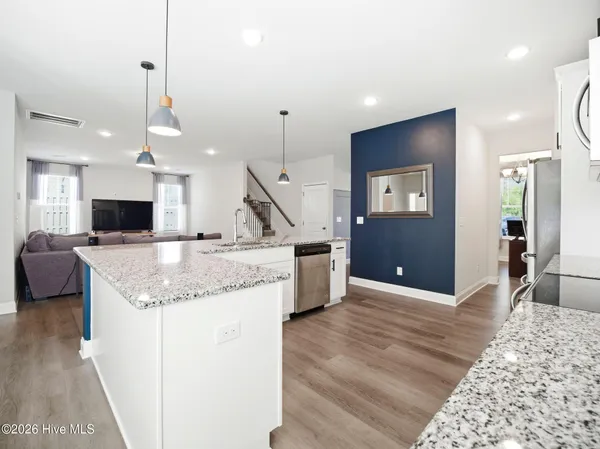 $469,900 | 1011 East Arboria Drive, Hampstead, NC 28443