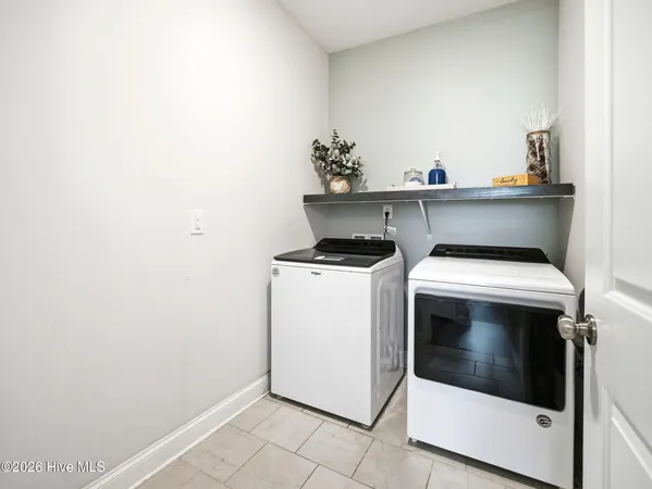 $469,900 | 1011 East Arboria Drive, Hampstead, NC 28443