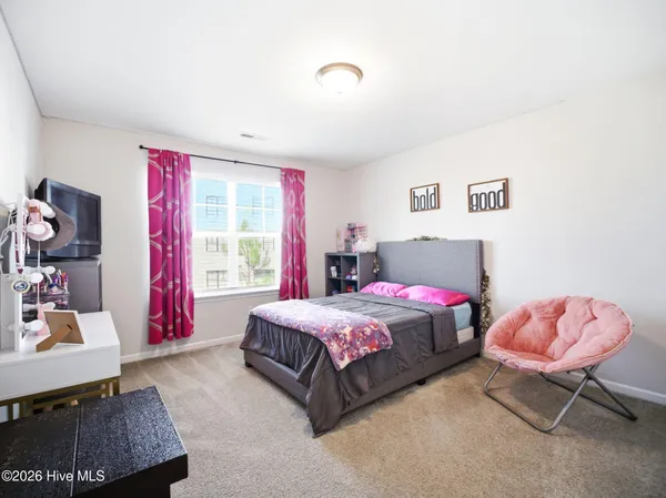 $469,900 | 1011 East Arboria Drive, Hampstead, NC 28443