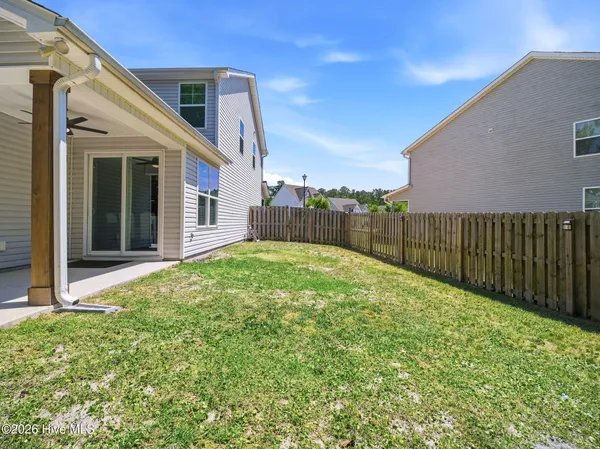 $469,900 | 1011 East Arboria Drive, Hampstead, NC 28443