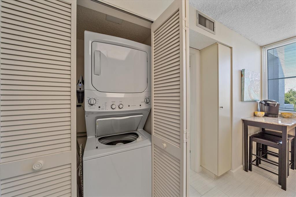 618 Bayport Way, Unit 618 Longboat Key, FL 34228 - Photo 11 of 47 a view of washer and dryer