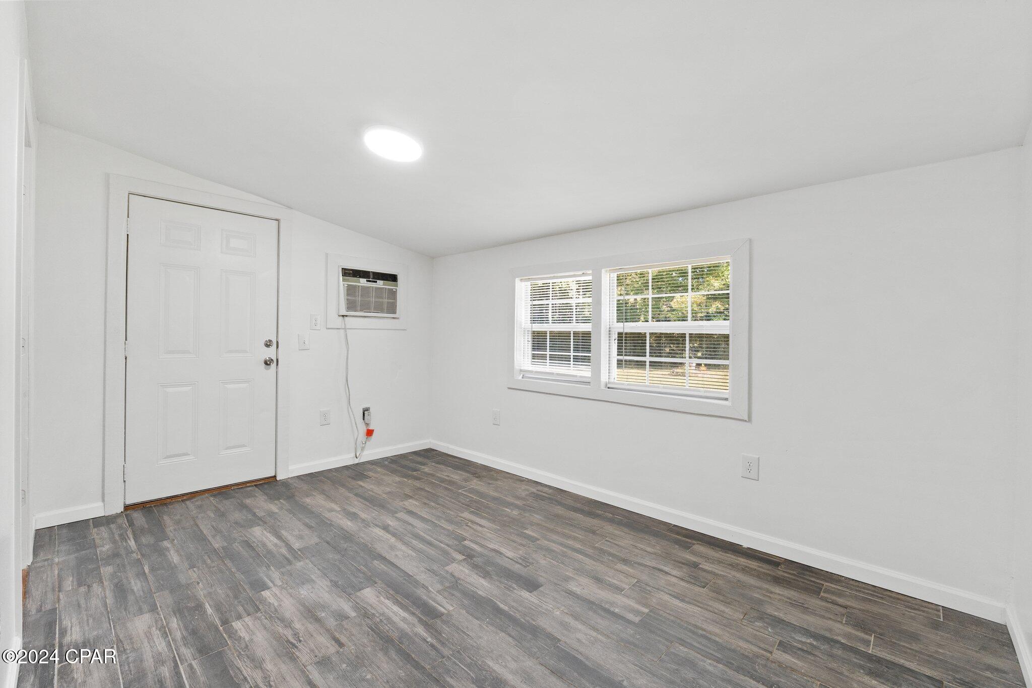 3512 Roche Avenue Vernon, FL 32462 - Photo 26 of 48 Gallery Image 26