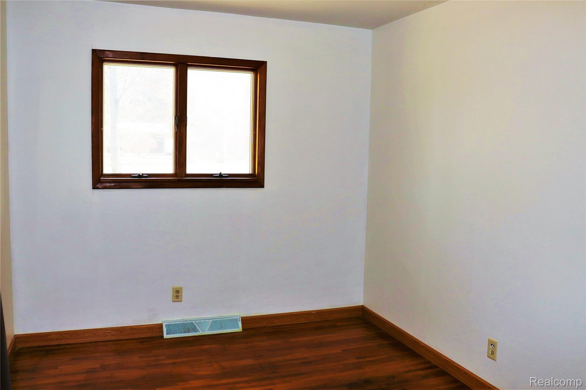 13090 Bueche Road Montrose, MI 48457 - Photo 21 of 27 IMG_3351 (4.jpg