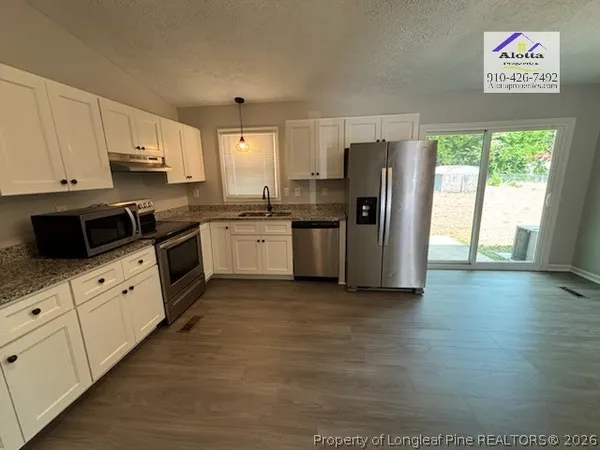 $1,690 | 415 Atwell Drive, Fayetteville, NC 28314