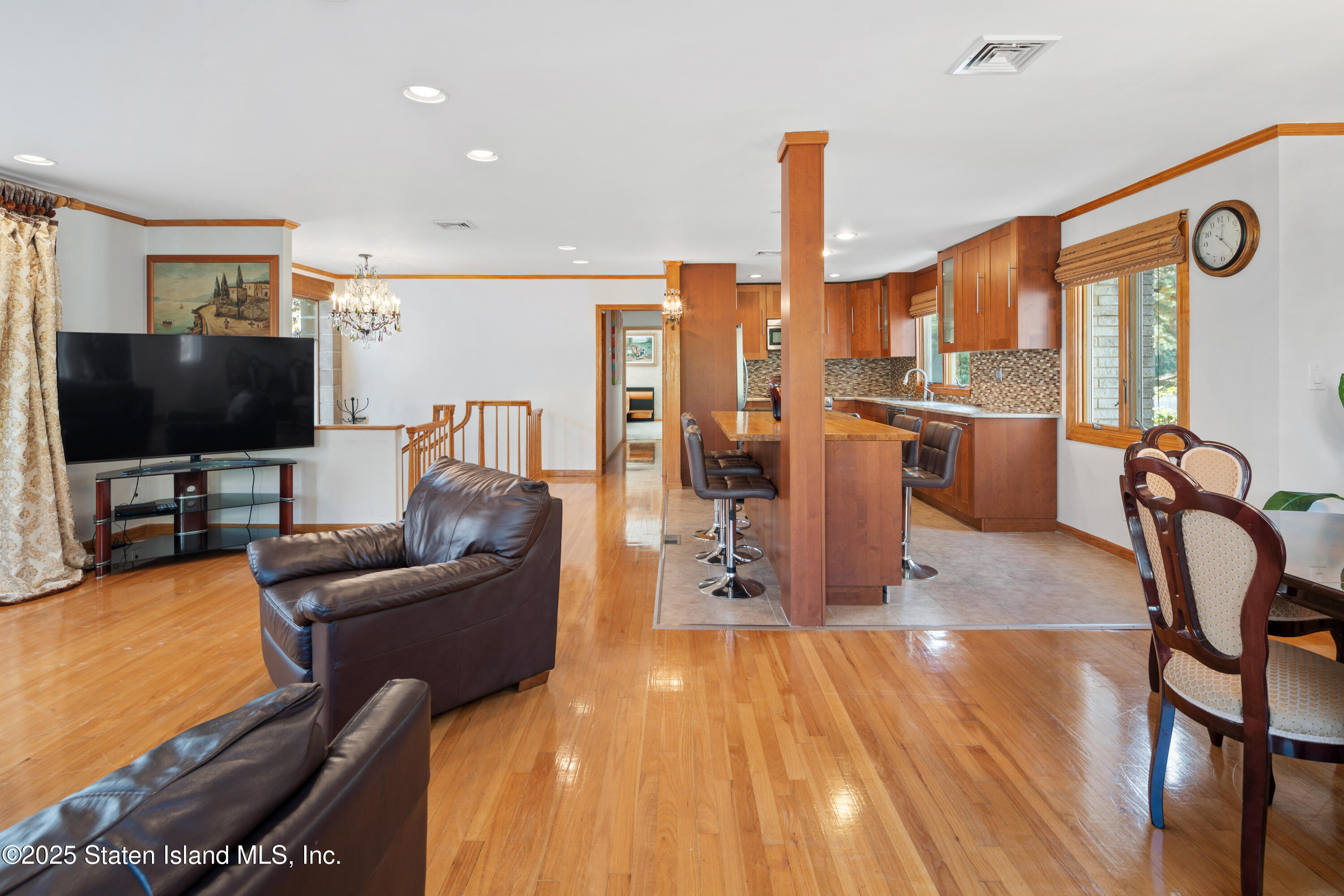 44 Douglas Road Staten Island, NY 10304 - Photo 10 of 67 030.jpg