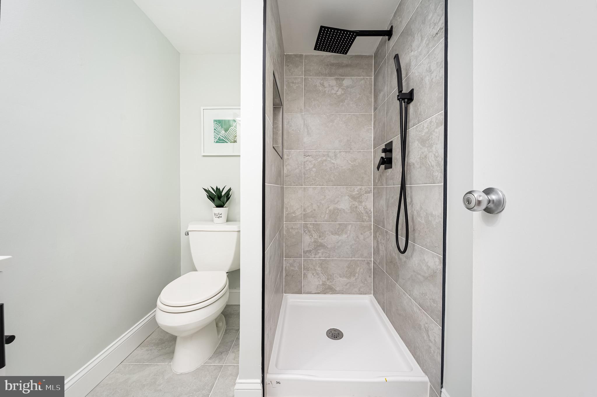 8479 Imperial Drive, Unit 6I Laurel, MD 20708 - Photo 38 of 45 Basement full Bath