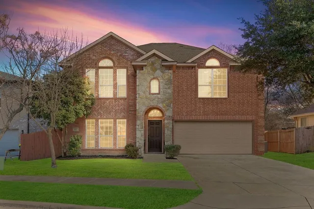 $334,999 | 123 Chamblin Drive, Cedar Hill, TX 75104