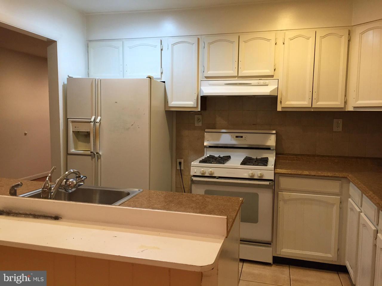 1754 Anderson Road Falls Church, VA 22043 - Photo 6 of 7 Kitchen