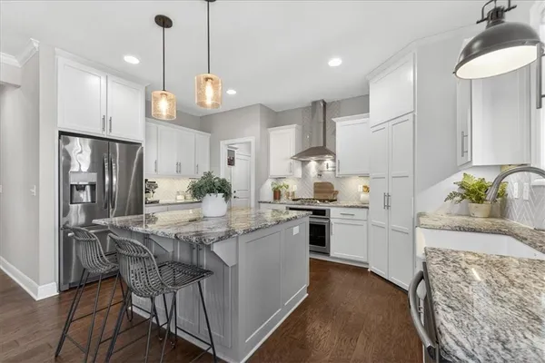 $629,999 | 914 Rannoch Lane, Raymore, MO 64083