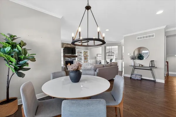 $629,999 | 914 Rannoch Lane, Raymore, MO 64083