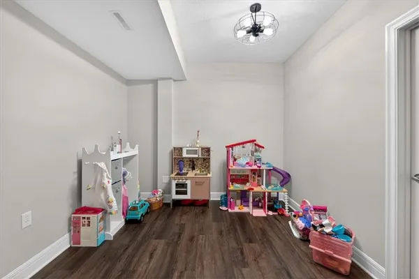 $629,999 | 914 Rannoch Lane, Raymore, MO 64083