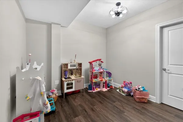 $629,999 | 914 Rannoch Lane, Raymore, MO 64083