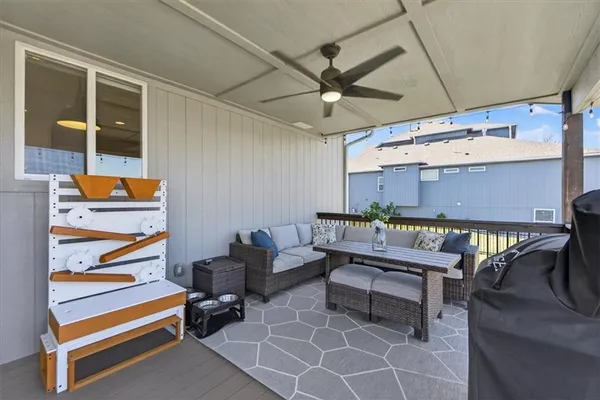 $629,999 | 914 Rannoch Lane, Raymore, MO 64083